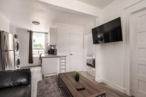 2 Bedroom apartment near St Lawrence River - 1005